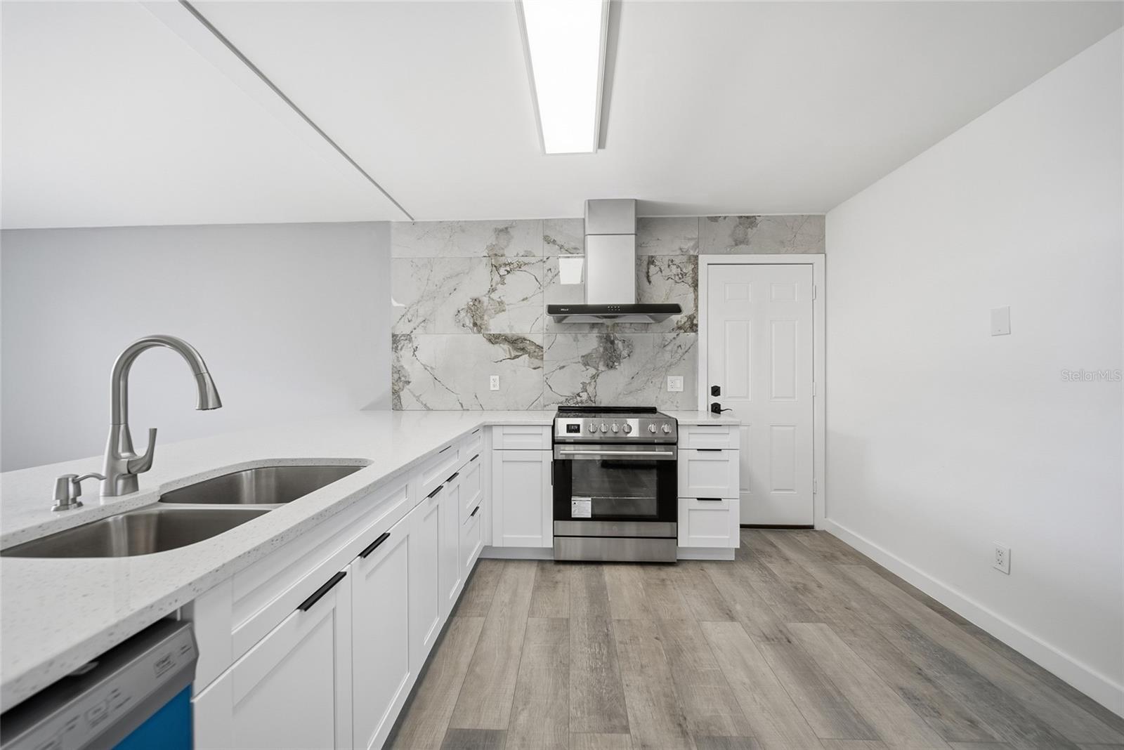 Image 8 of 34 For 34815 Gardenia Way