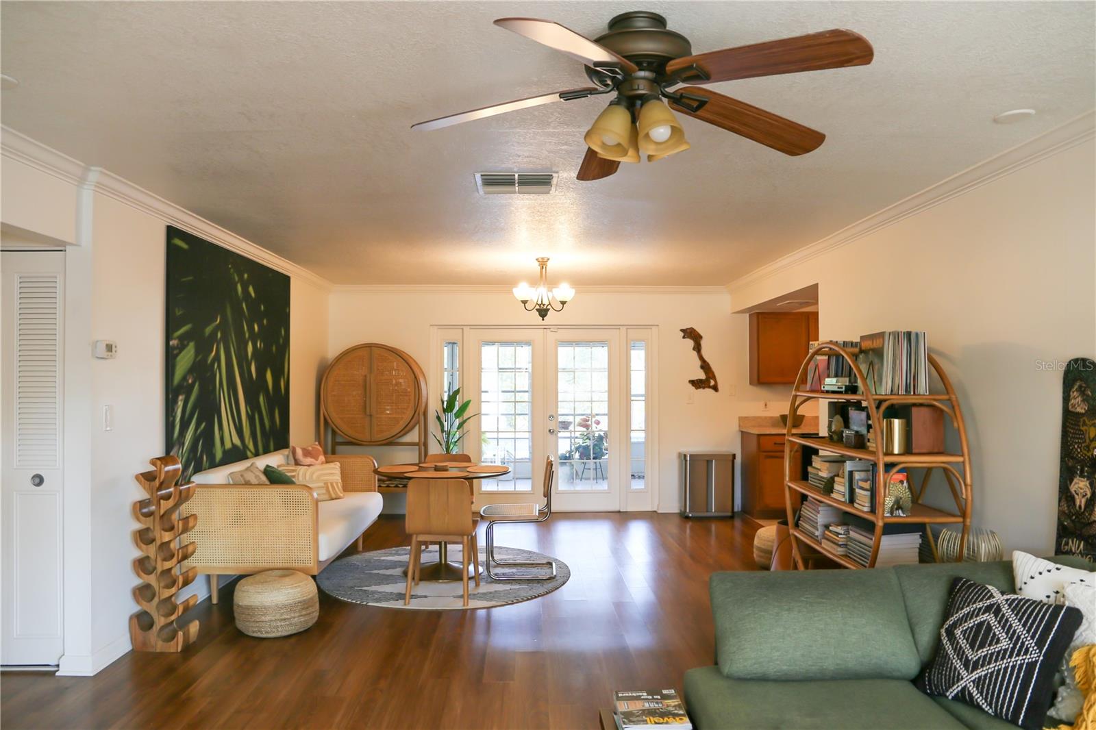 Image 3 of 22 For 1810 Copper Kettle Lane