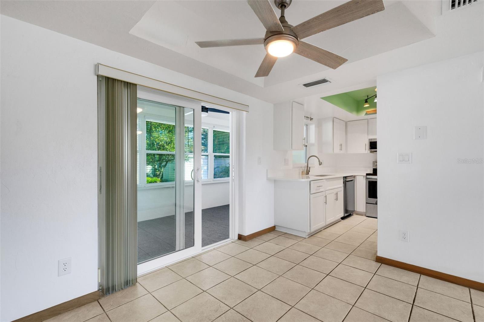 Image 13 of 58 For 2010 7th Place Sw