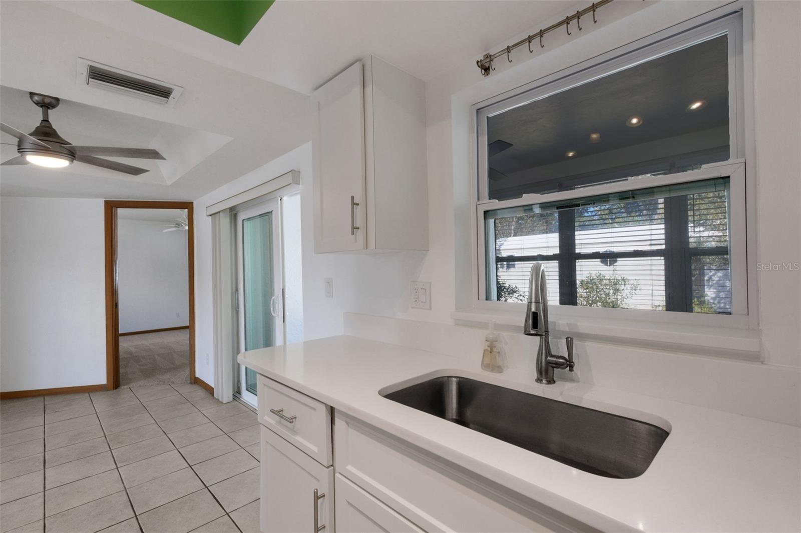 Image 17 of 58 For 2010 7th Place Sw