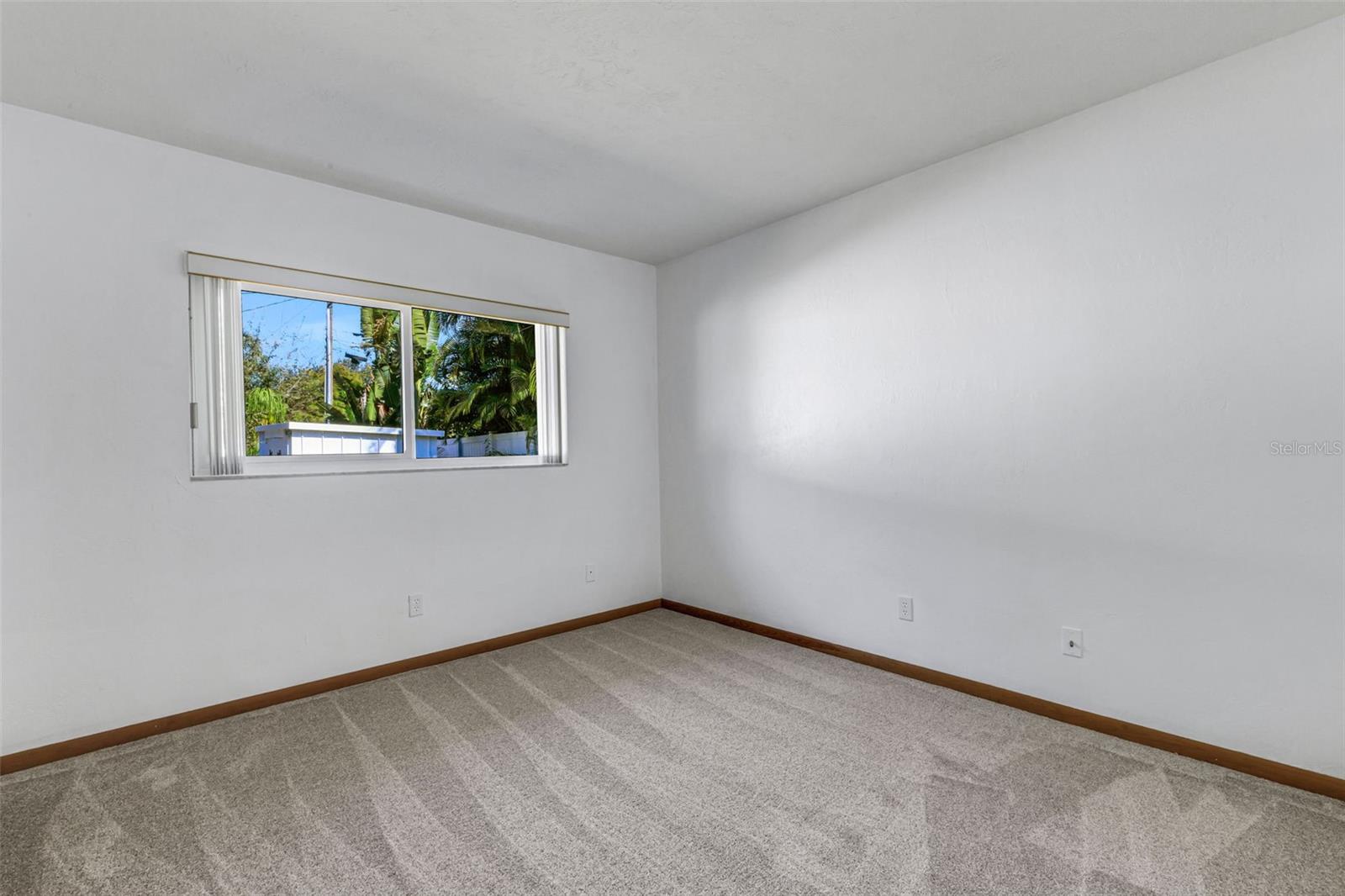 Image 28 of 58 For 2010 7th Place Sw