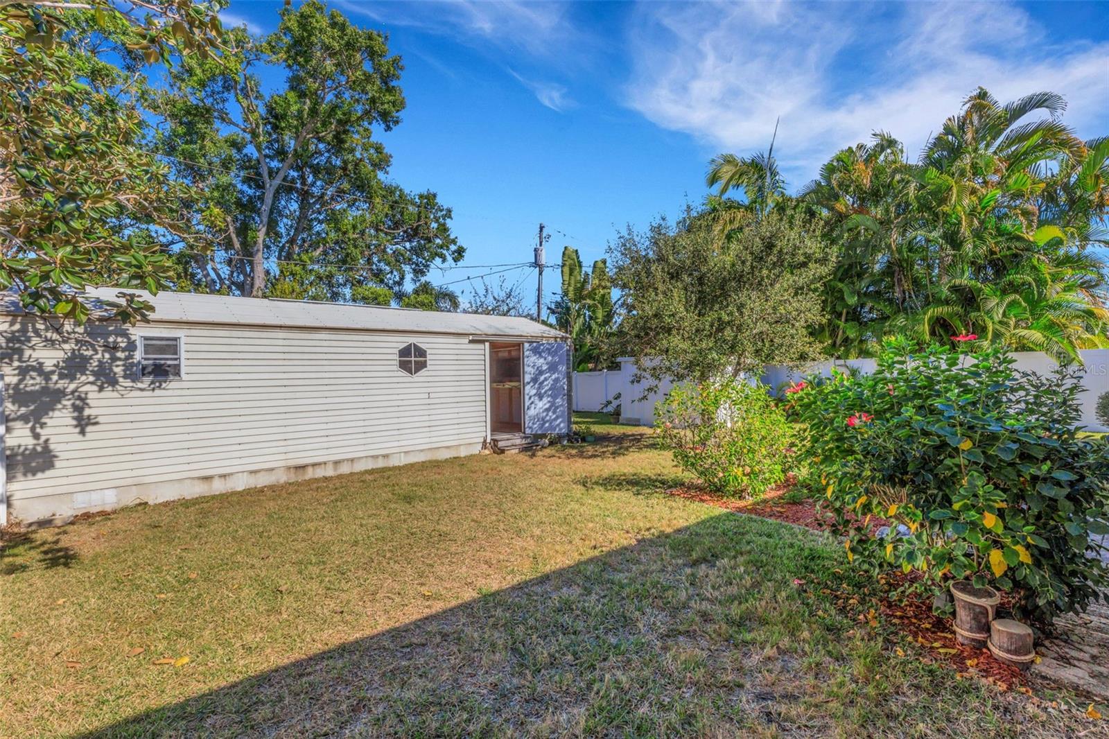 Image 36 of 58 For 2010 7th Place Sw