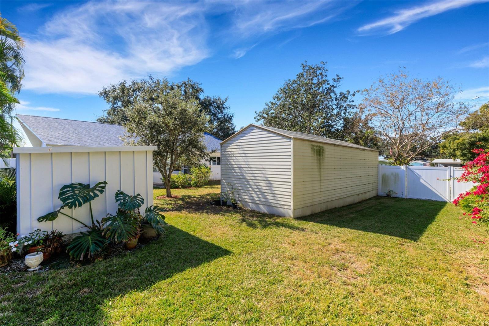 Image 40 of 58 For 2010 7th Place Sw