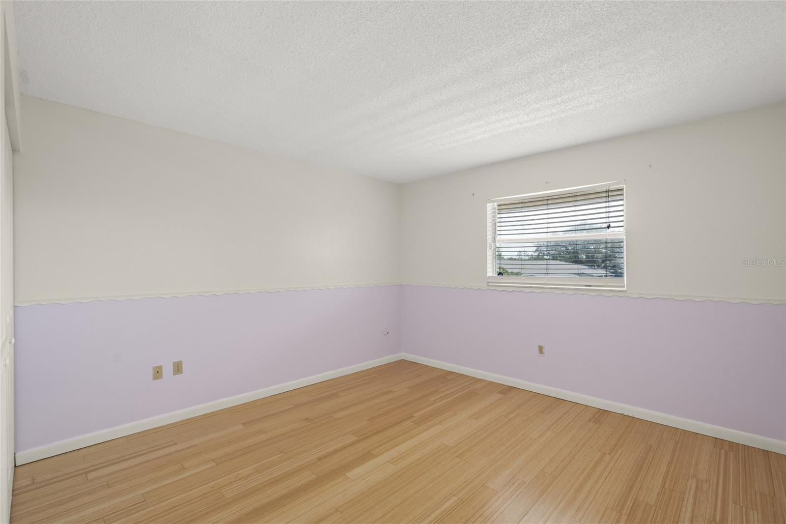 Image 21 of 67 For 3987 Maceachen Blvd 133