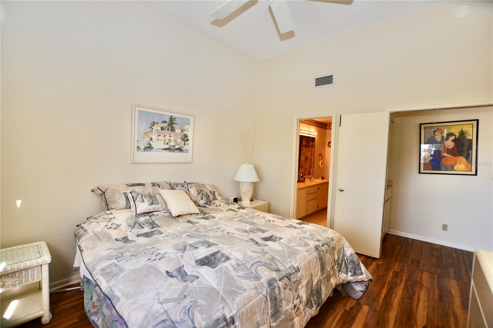 Image 24 of 54 For 6047 Bahia Del Mar Boulevard 264