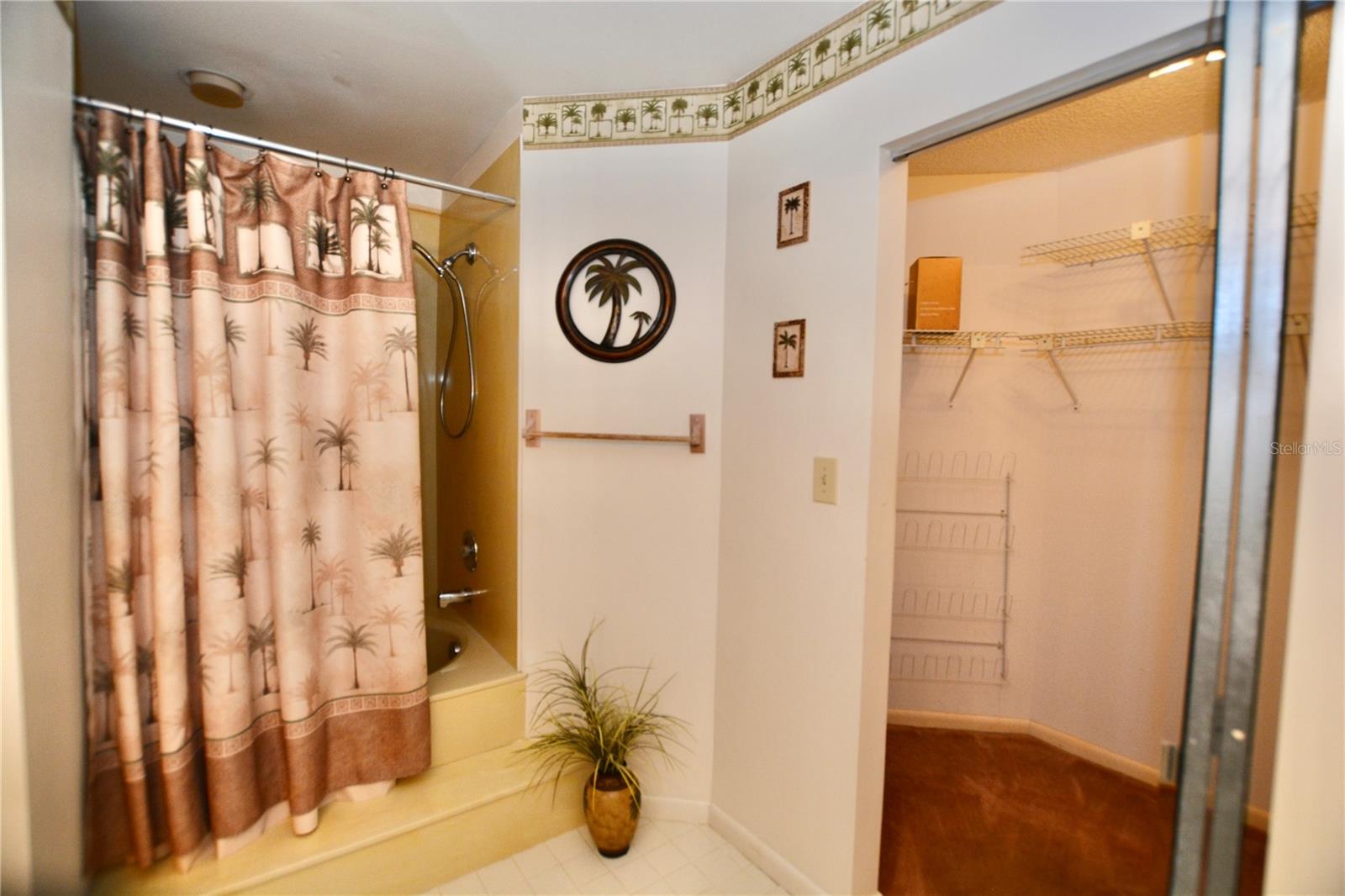 Image 29 of 54 For 6047 Bahia Del Mar Boulevard 264