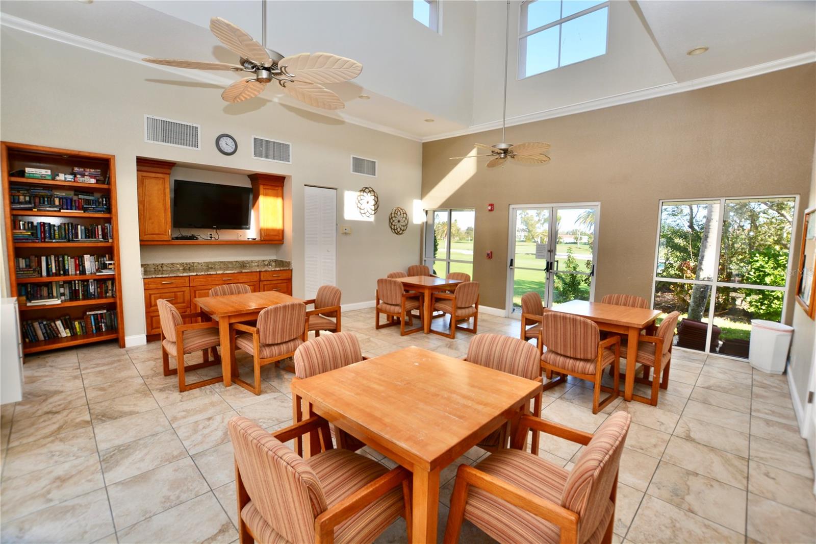 Image 47 of 54 For 6047 Bahia Del Mar Boulevard 264