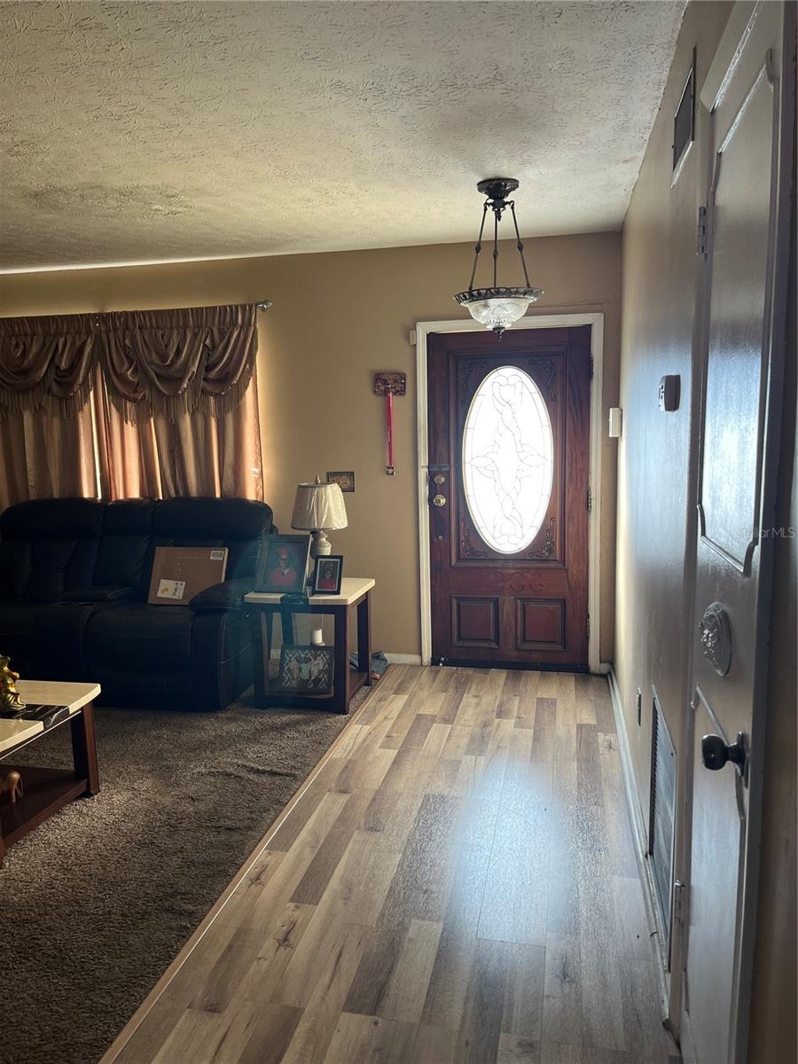 Image 4 of 10 For 8729 Calder Place