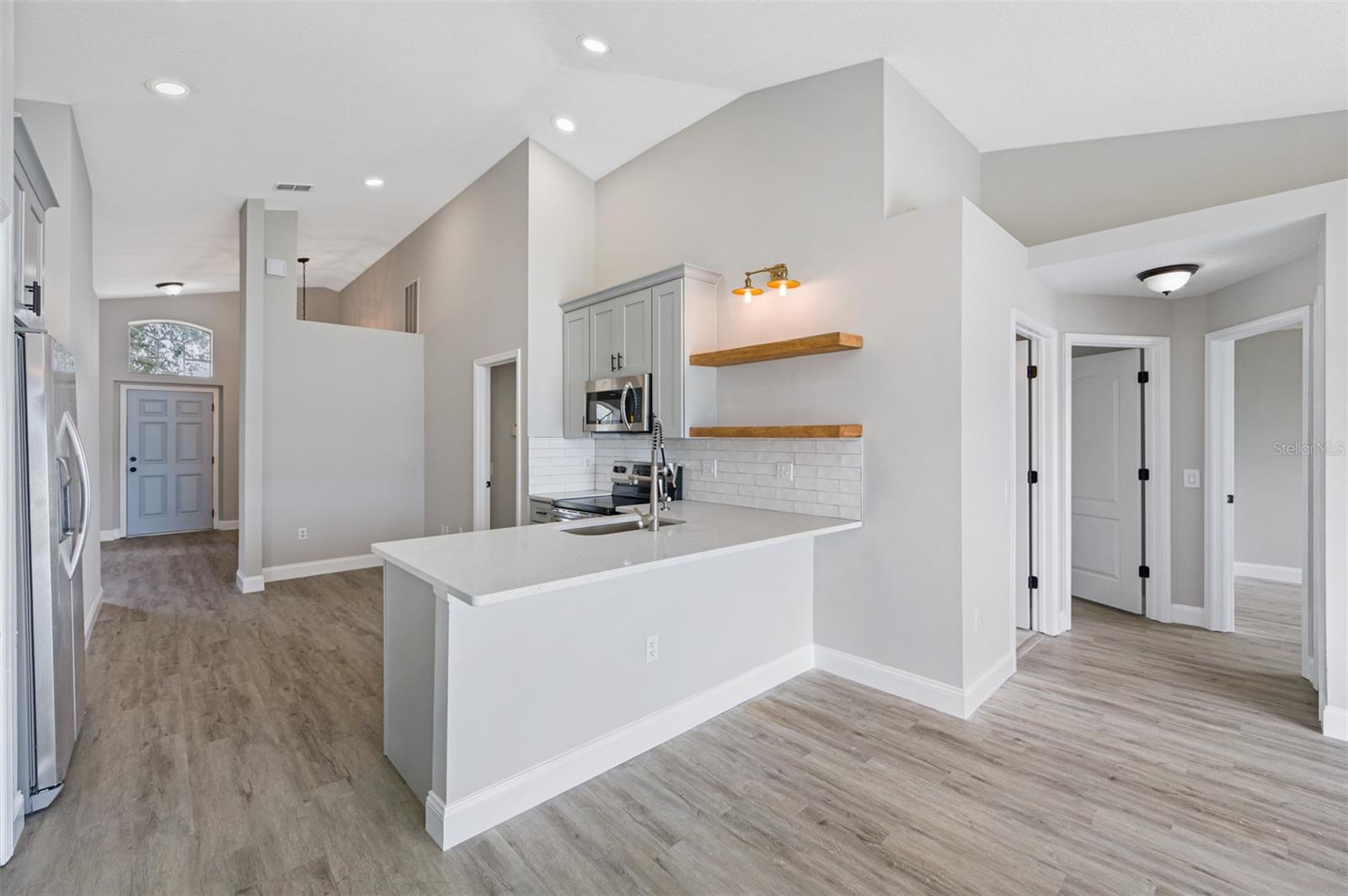 Image 4 of 36 For 31218 Baclan Drive