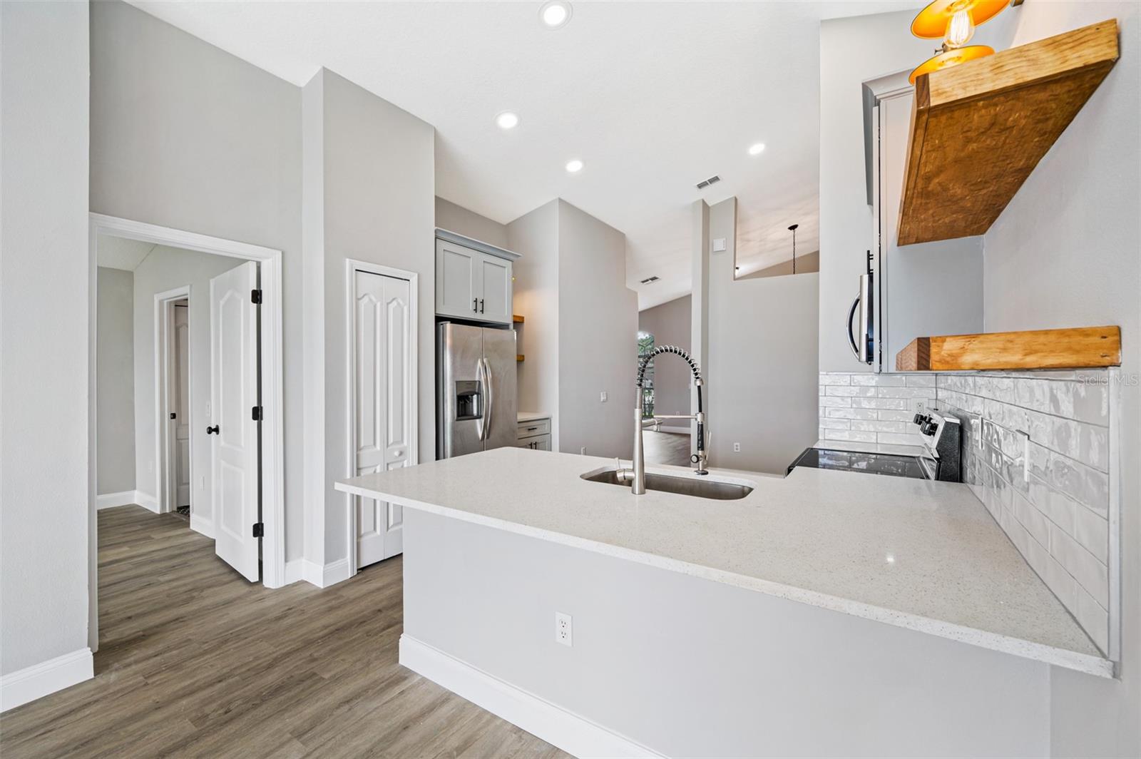 Image 5 of 36 For 31218 Baclan Drive