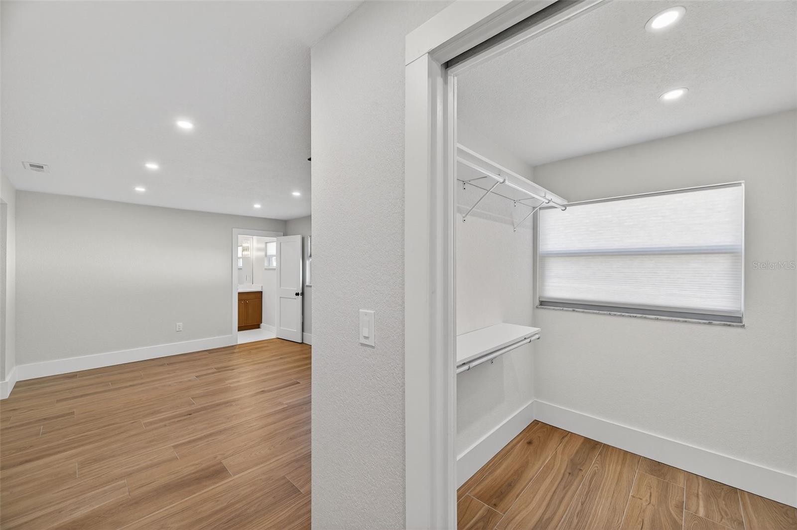 Image 14 of 28 For 1713 Connecticut Avenue Ne