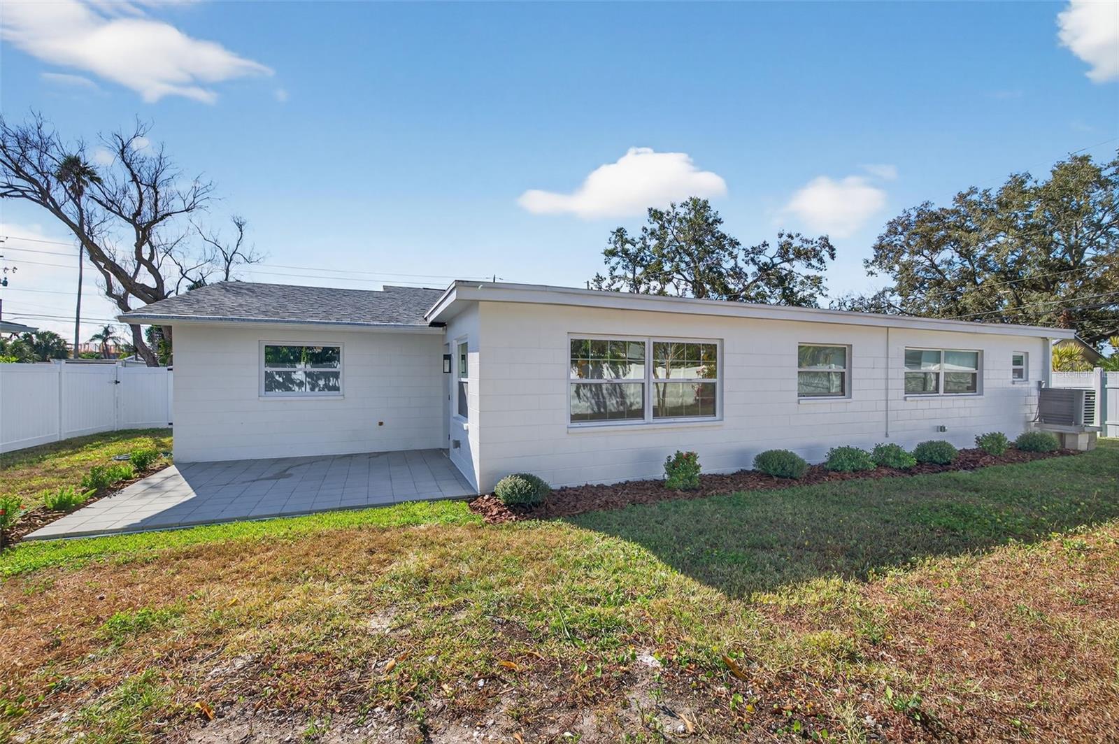 Image 24 of 28 For 1713 Connecticut Avenue Ne