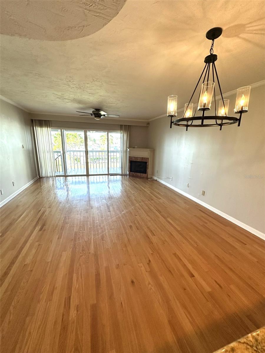 Image 13 of 39 For 370 Pinellas Bayway S C