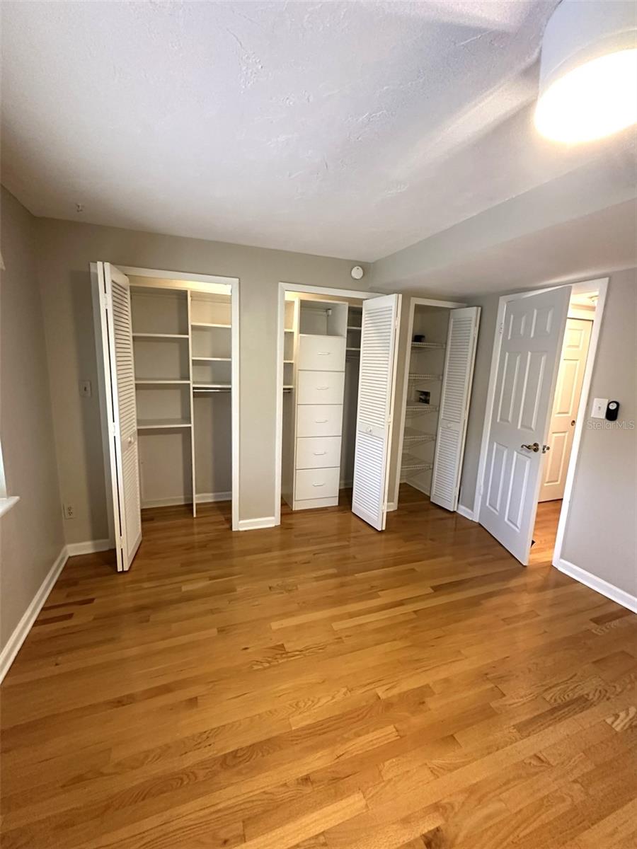 Image 18 of 39 For 370 Pinellas Bayway S C