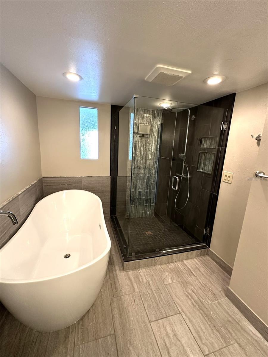 Image 26 of 39 For 370 Pinellas Bayway S C