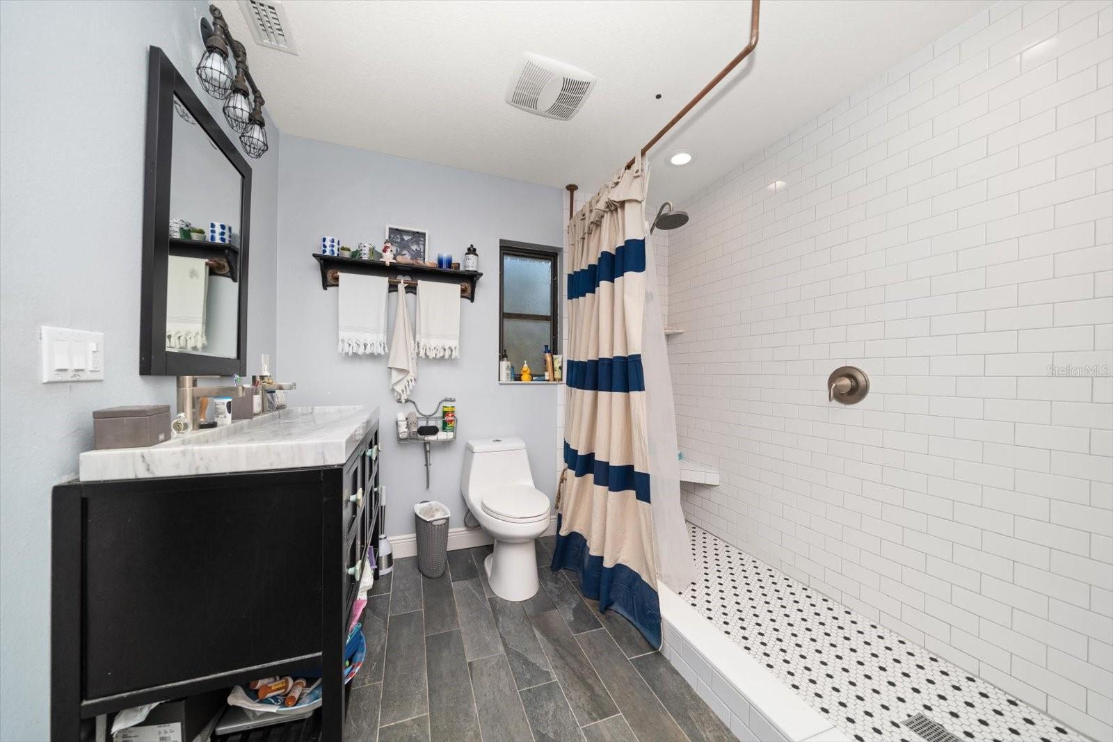 Image 11 of 29 For 1559 Roxburg Lane