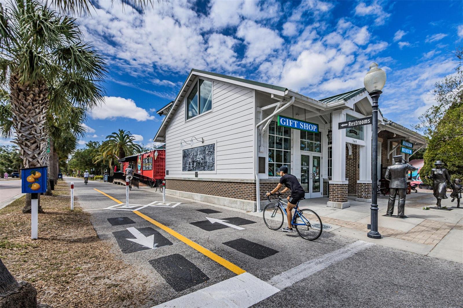 Image 28 of 29 For 1559 Roxburg Lane