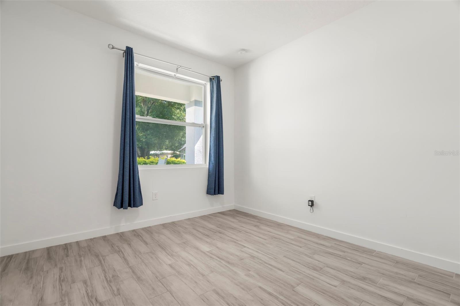 Image 24 of 32 For 133 Neving Drive