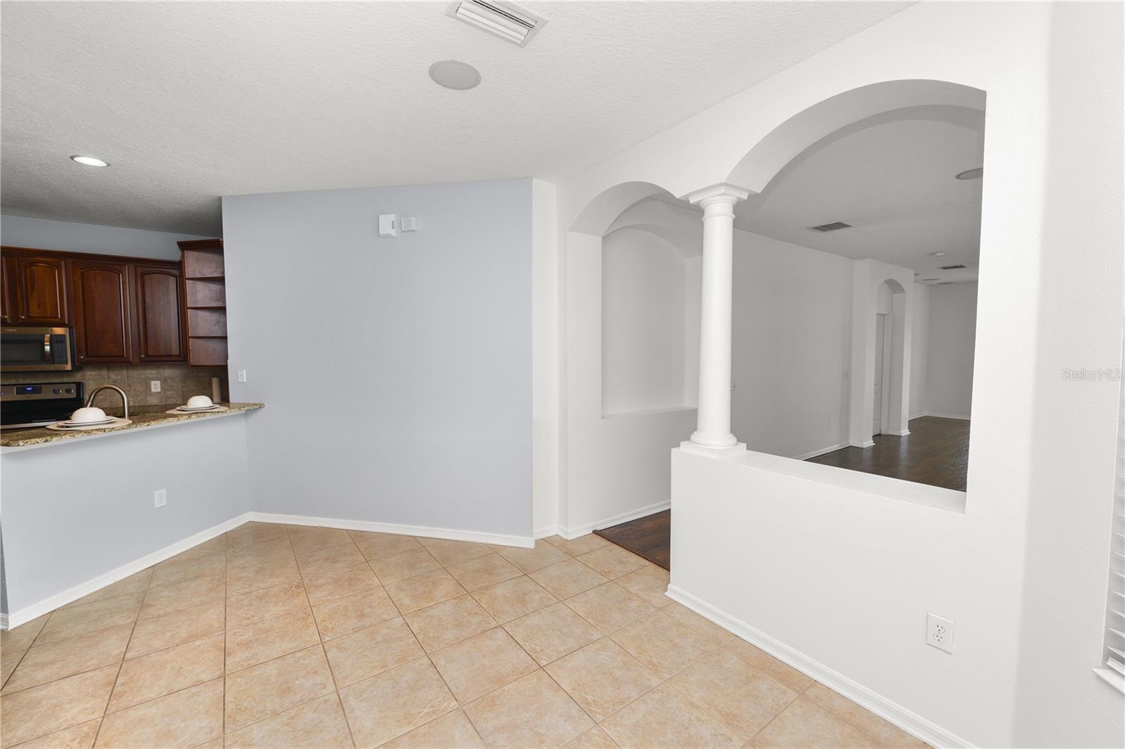 Image 17 of 53 For 11435 Cambray Creek Loop