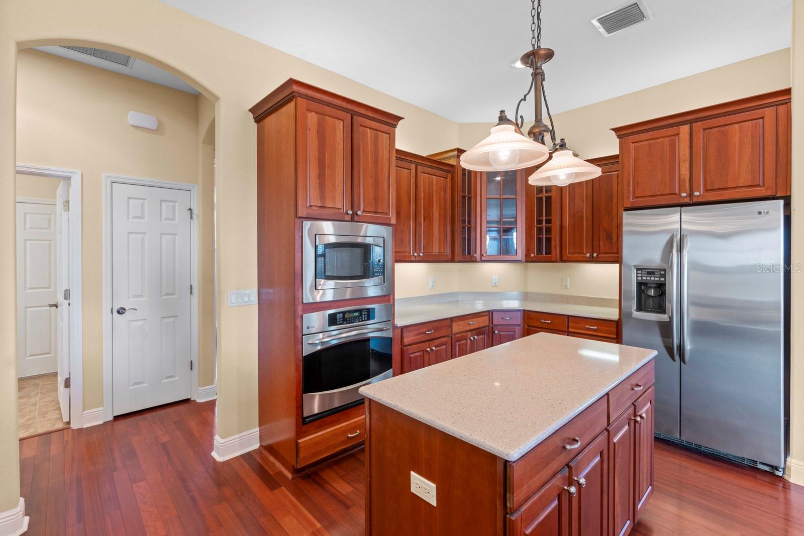 Image 11 of 67 For 827 John Cressler Drive