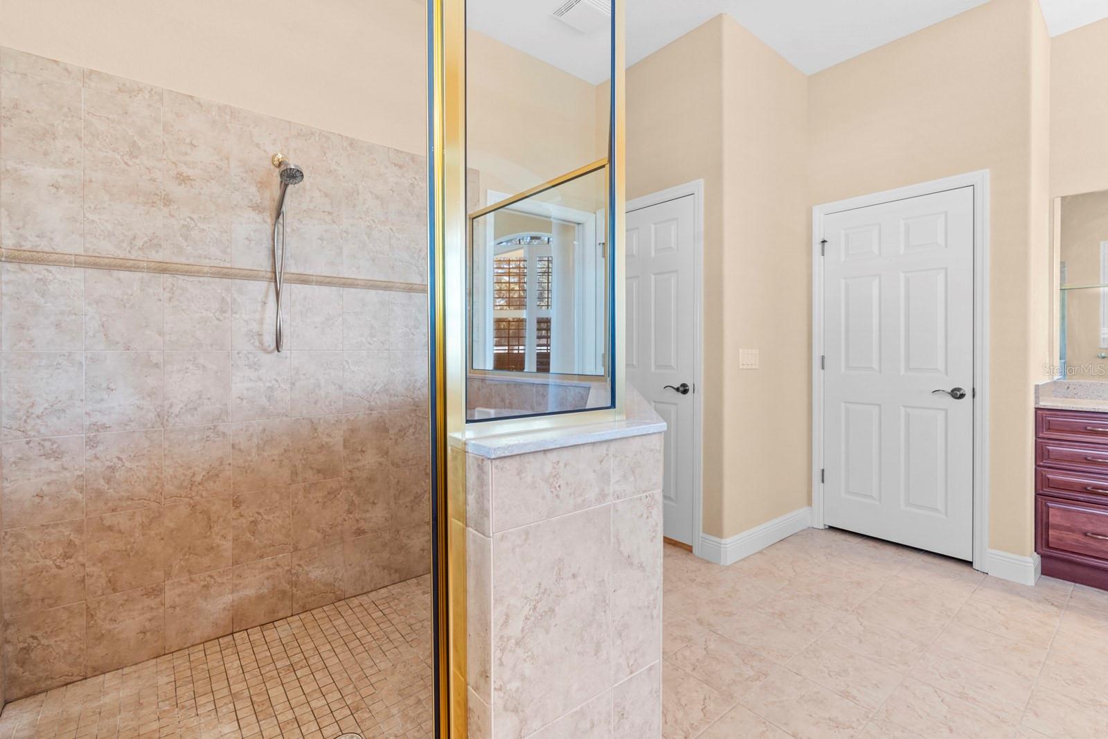 Image 21 of 67 For 827 John Cressler Drive