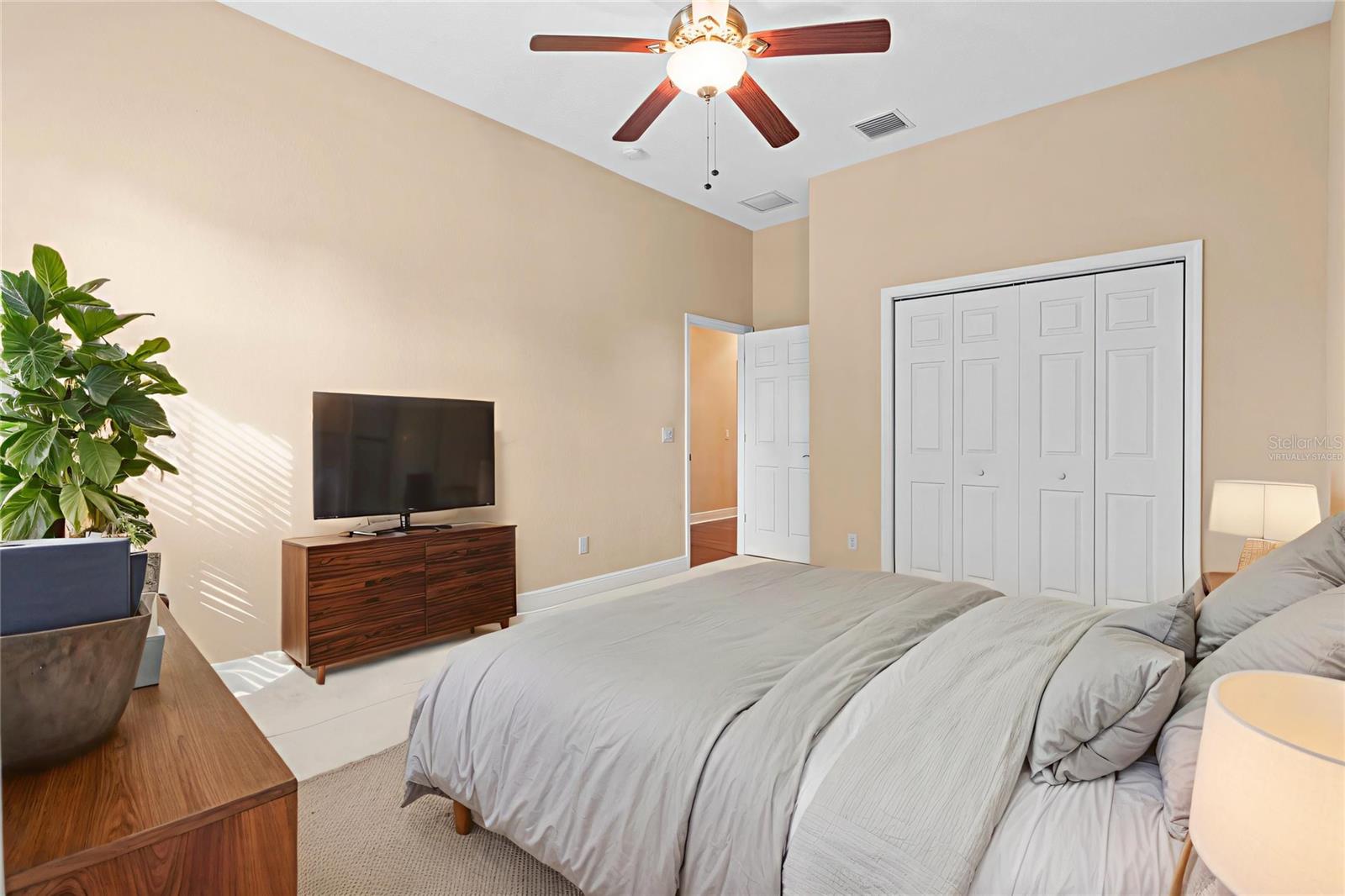 Image 27 of 67 For 827 John Cressler Drive