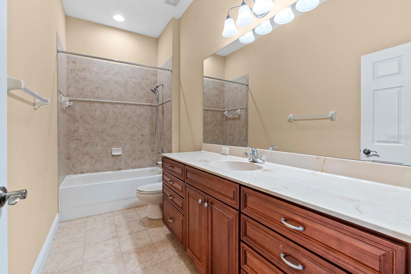 Image 28 of 67 For 827 John Cressler Drive