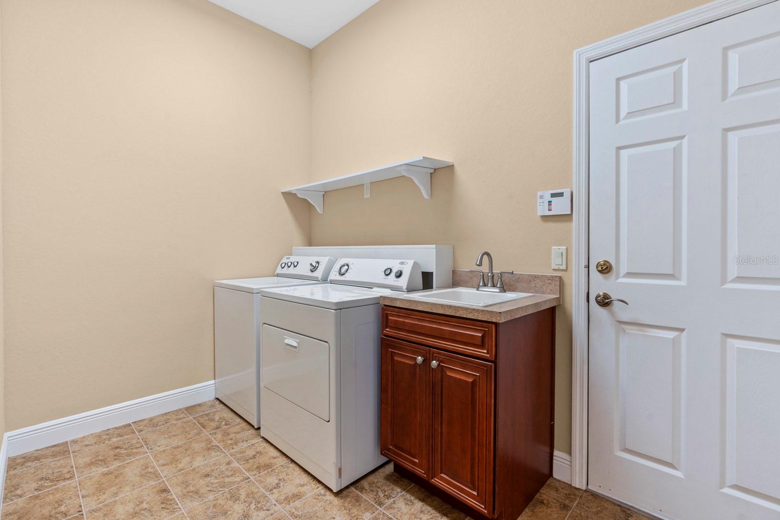 Image 35 of 67 For 827 John Cressler Drive