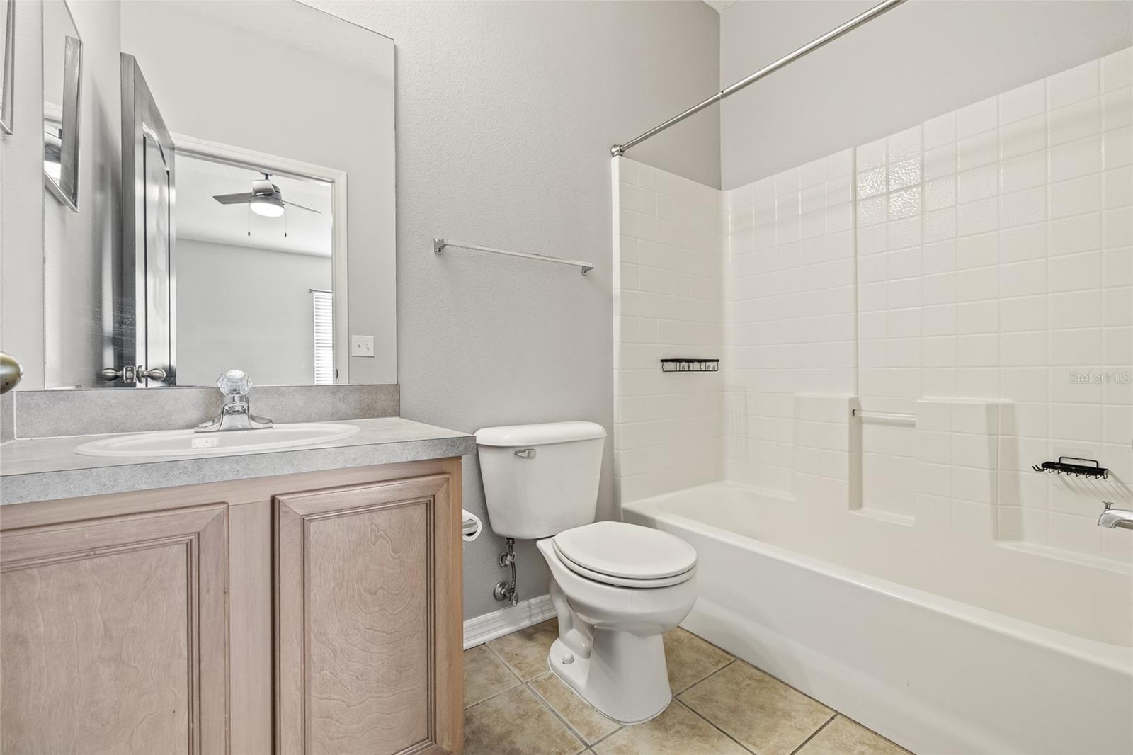 Image 30 of 39 For 16302 Swan View Circle