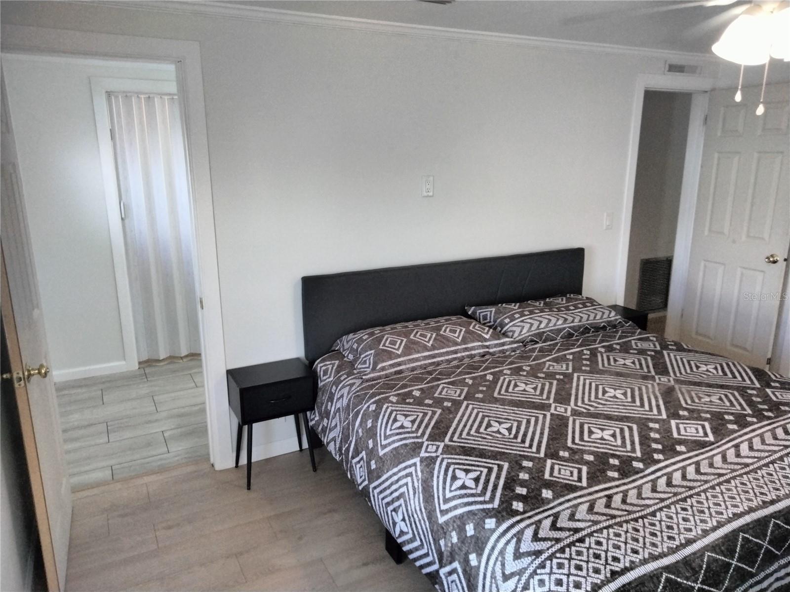 Image 19 of 46 For 3744 Bywater Drive 3744