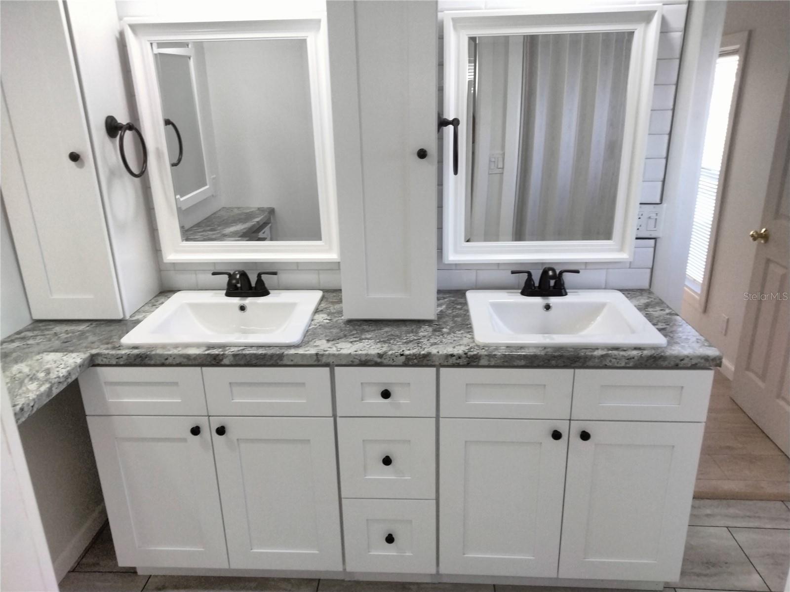 Image 21 of 46 For 3744 Bywater Drive 3744