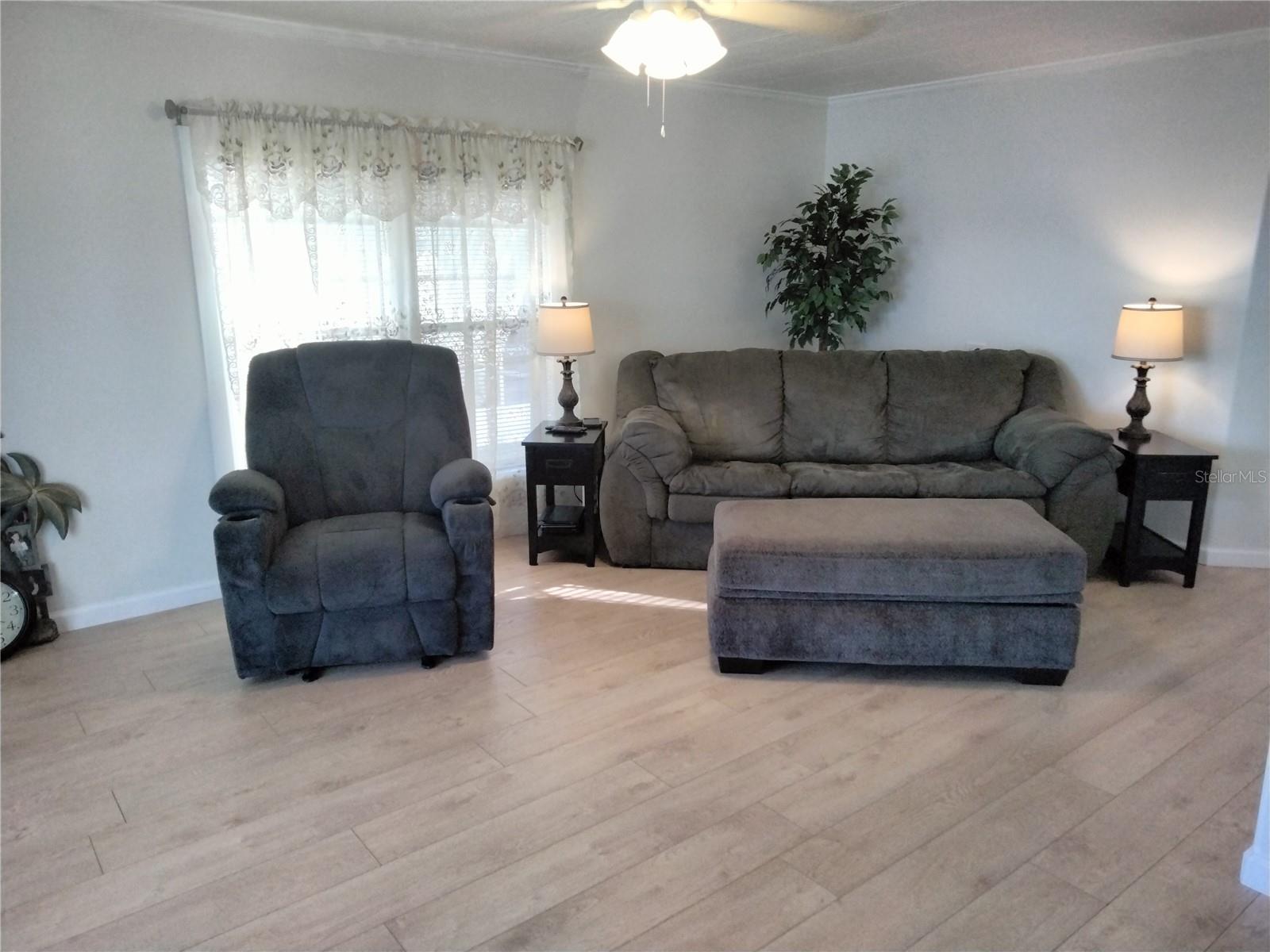 Image 9 of 46 For 3744 Bywater Drive 3744