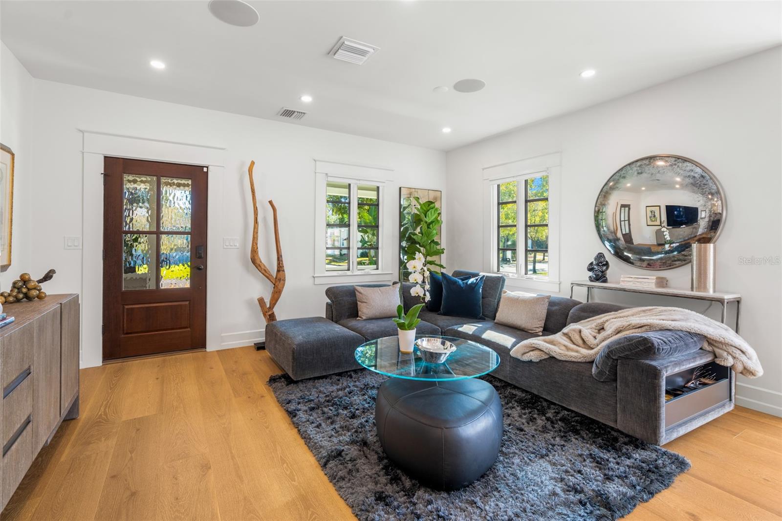 Image 12 of 91 For 5302 Central Avenue