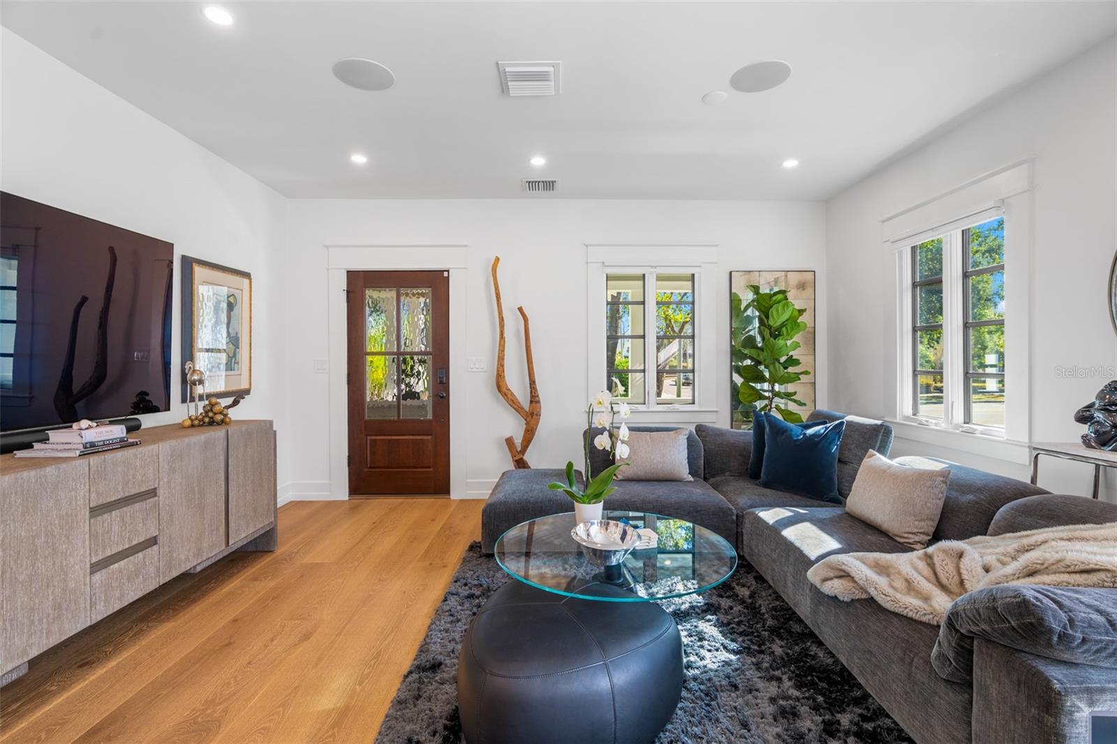 Image 13 of 91 For 5302 Central Avenue