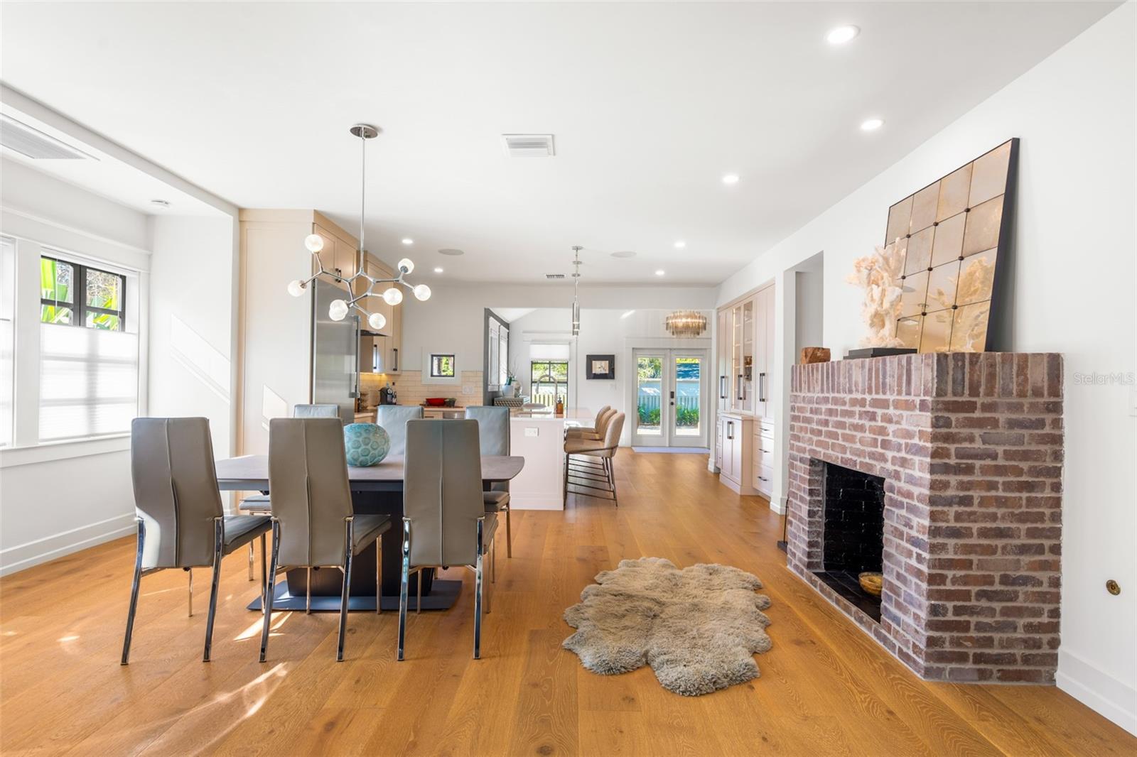 Image 15 of 91 For 5302 Central Avenue