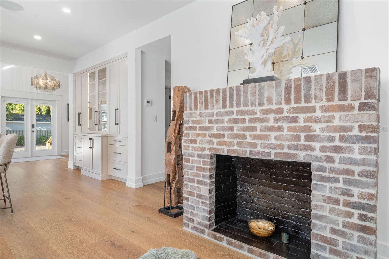 Image 17 of 91 For 5302 Central Avenue