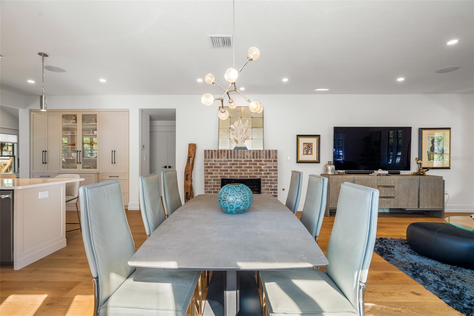 Image 19 of 91 For 5302 Central Avenue