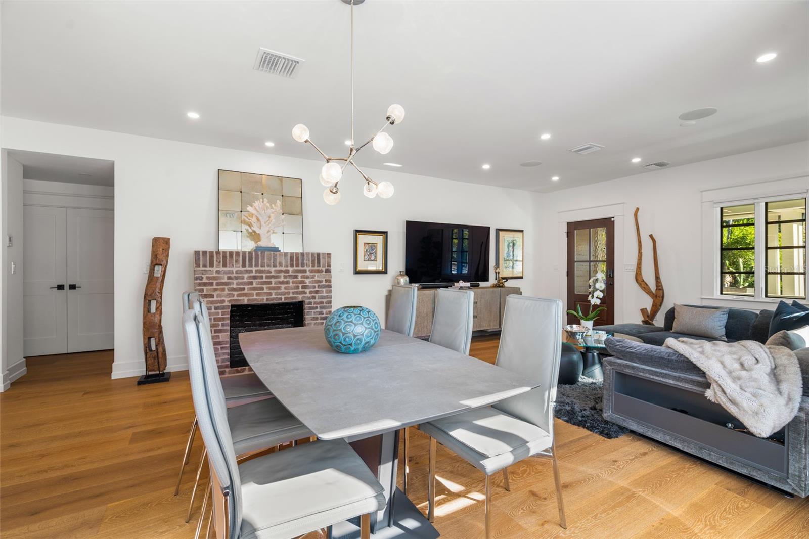 Image 20 of 91 For 5302 Central Avenue