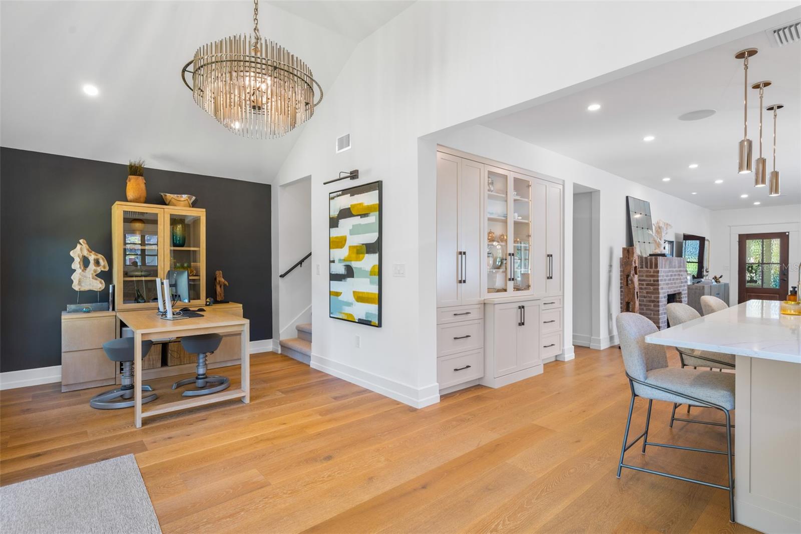 Image 32 of 91 For 5302 Central Avenue