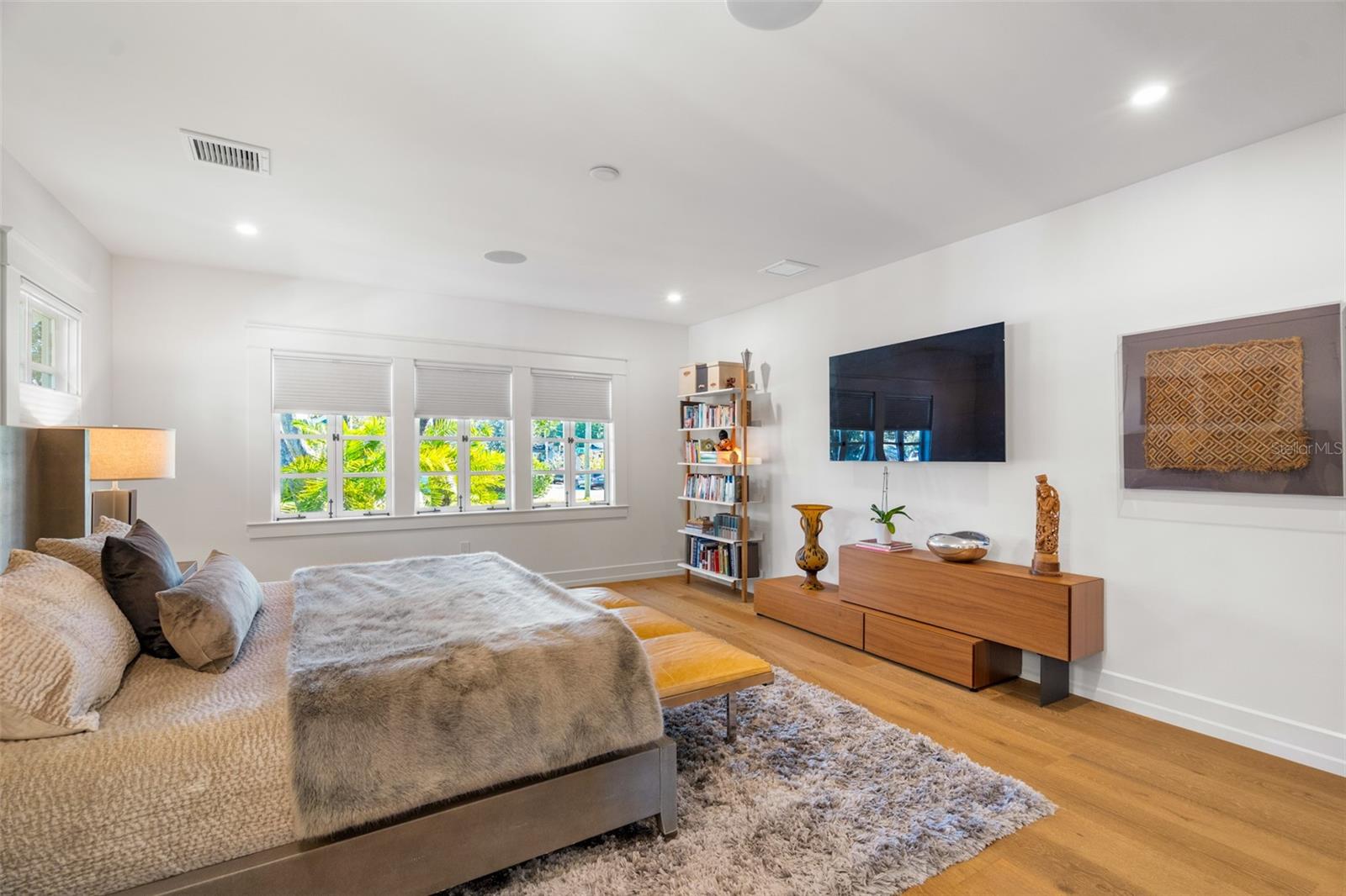 Image 42 of 91 For 5302 Central Avenue