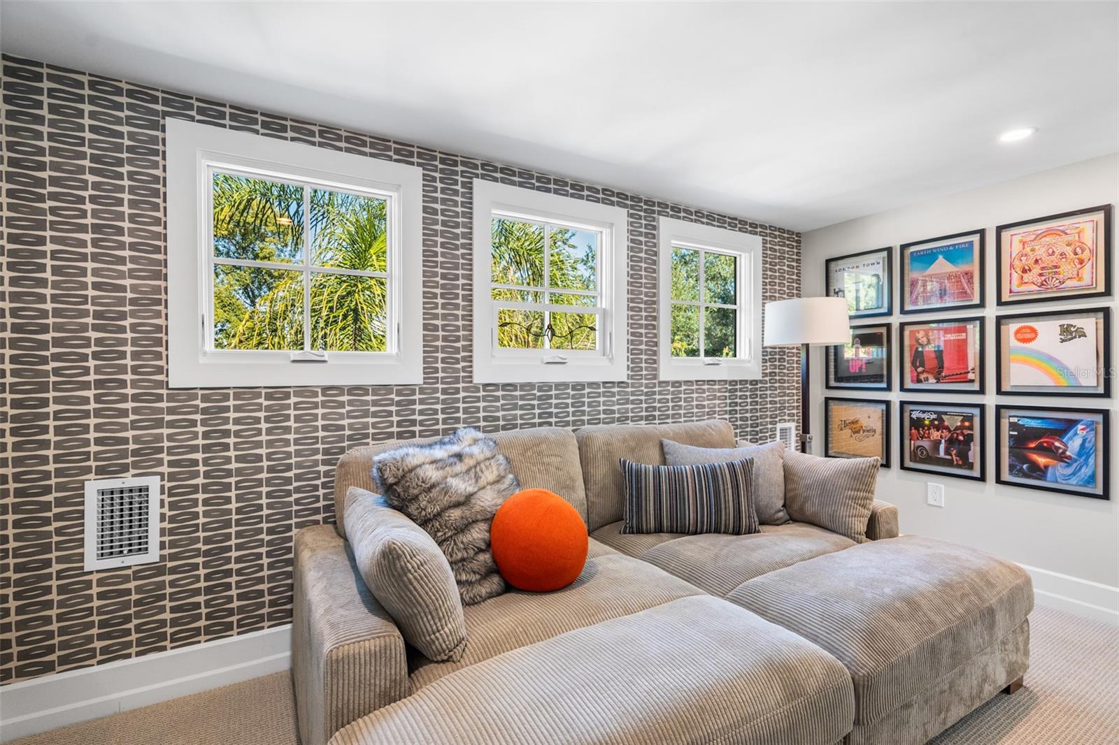 Image 50 of 91 For 5302 Central Avenue