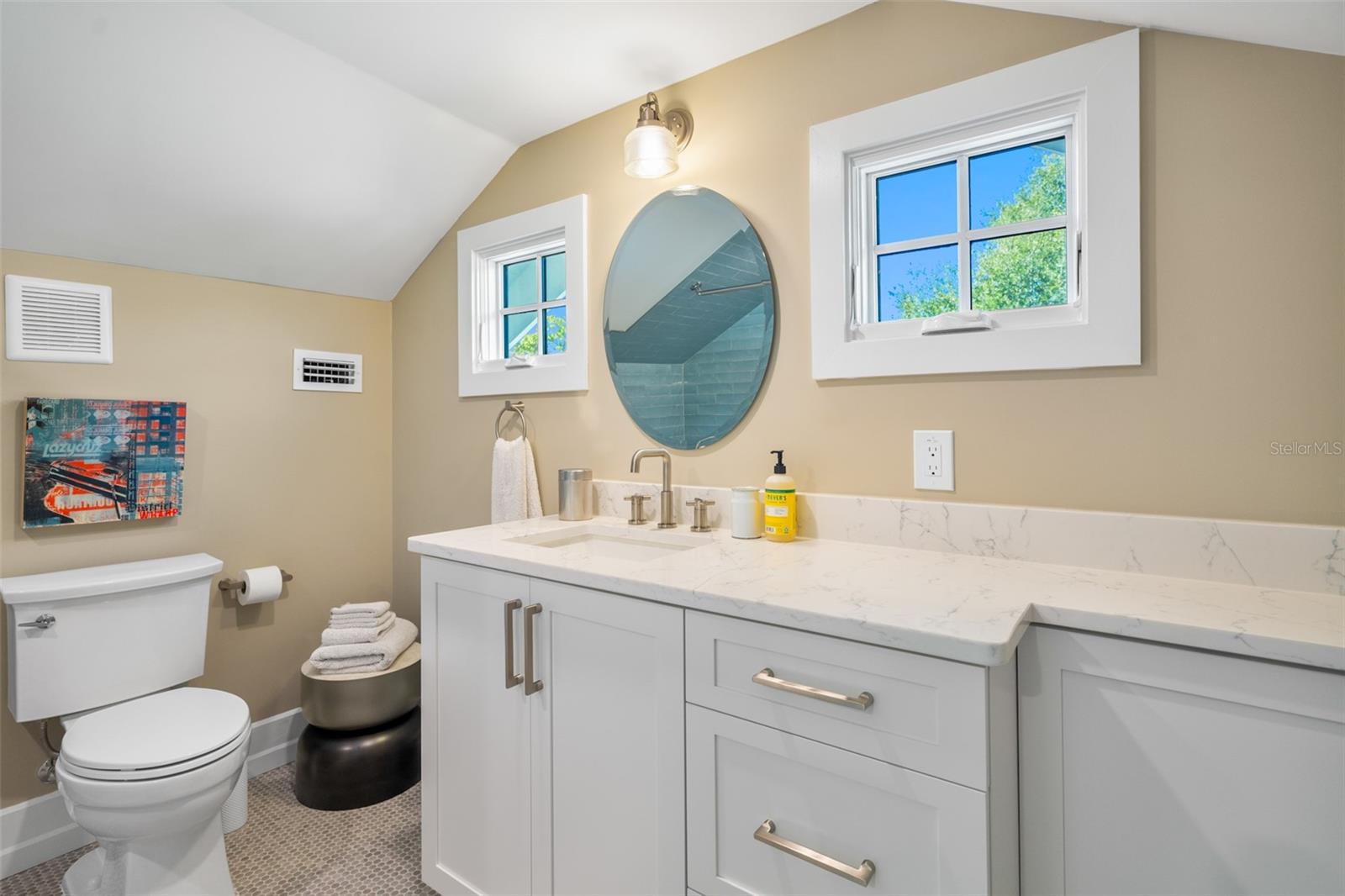 Image 57 of 91 For 5302 Central Avenue