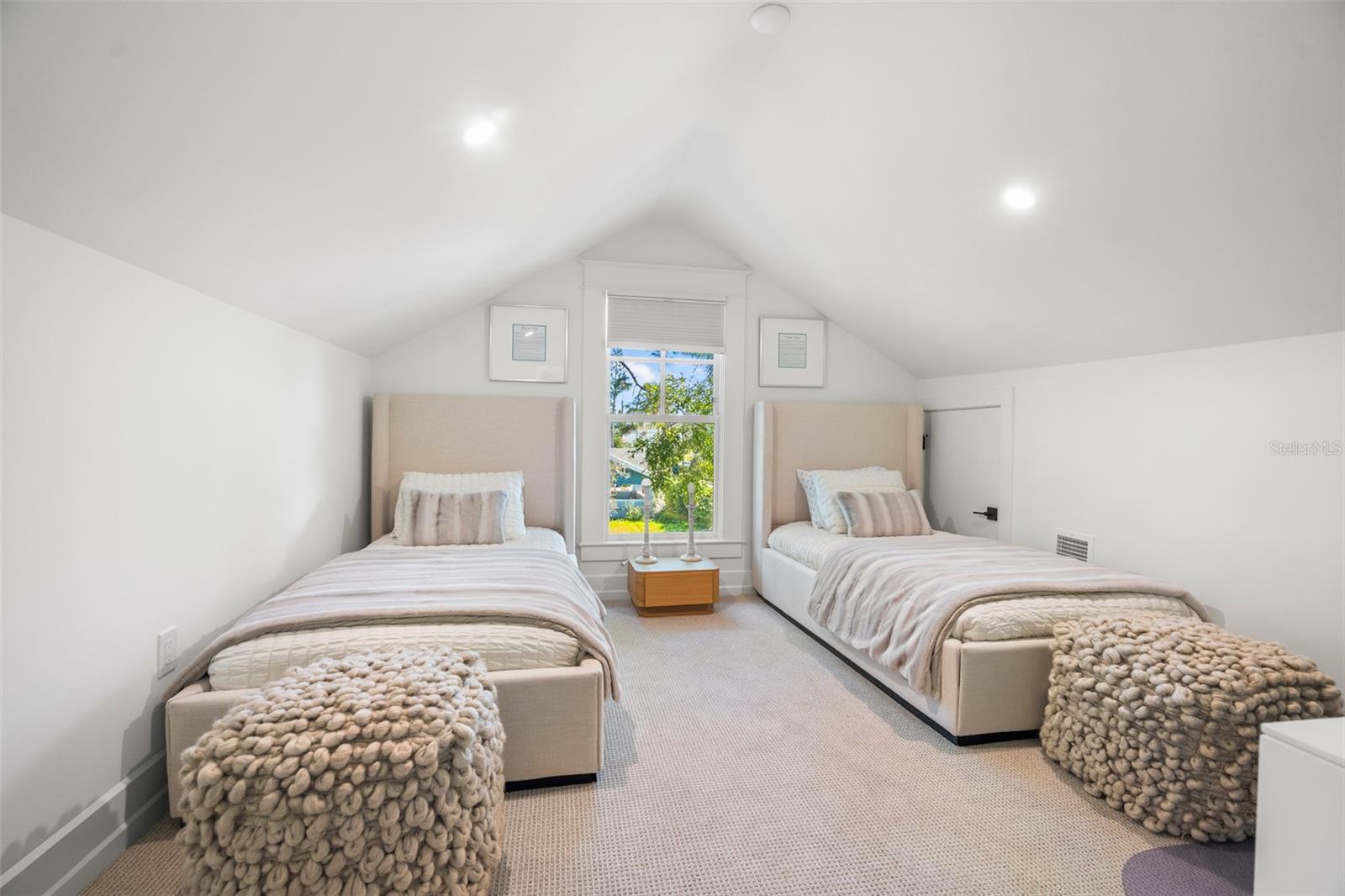 Image 60 of 91 For 5302 Central Avenue