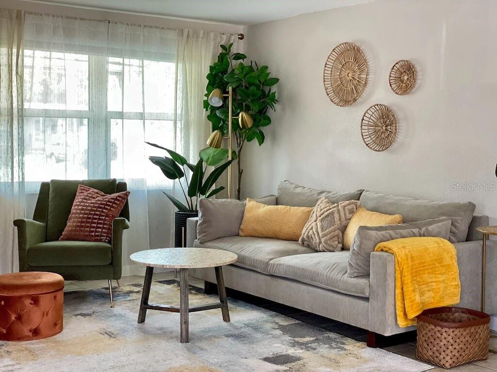 Image 3 of 11 For 12913 103rd Way