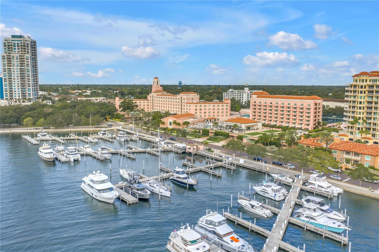 Image 16 of 19 For 2848 Emerson Avenue S