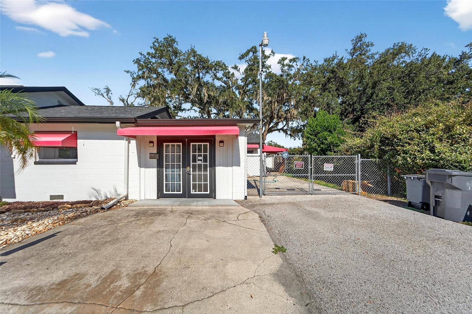 Image 17 of 60 For 10708 Desoto Road