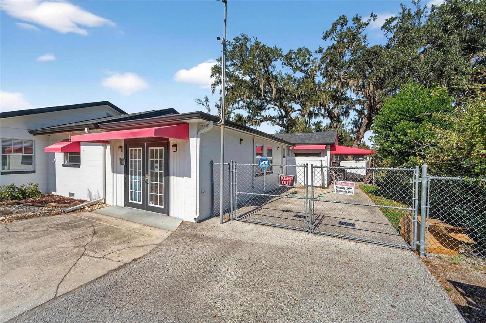 Image 18 of 60 For 10708 Desoto Road