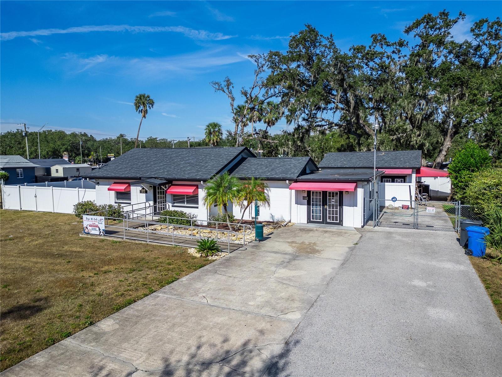 Image 2 of 60 For 10708 Desoto Road