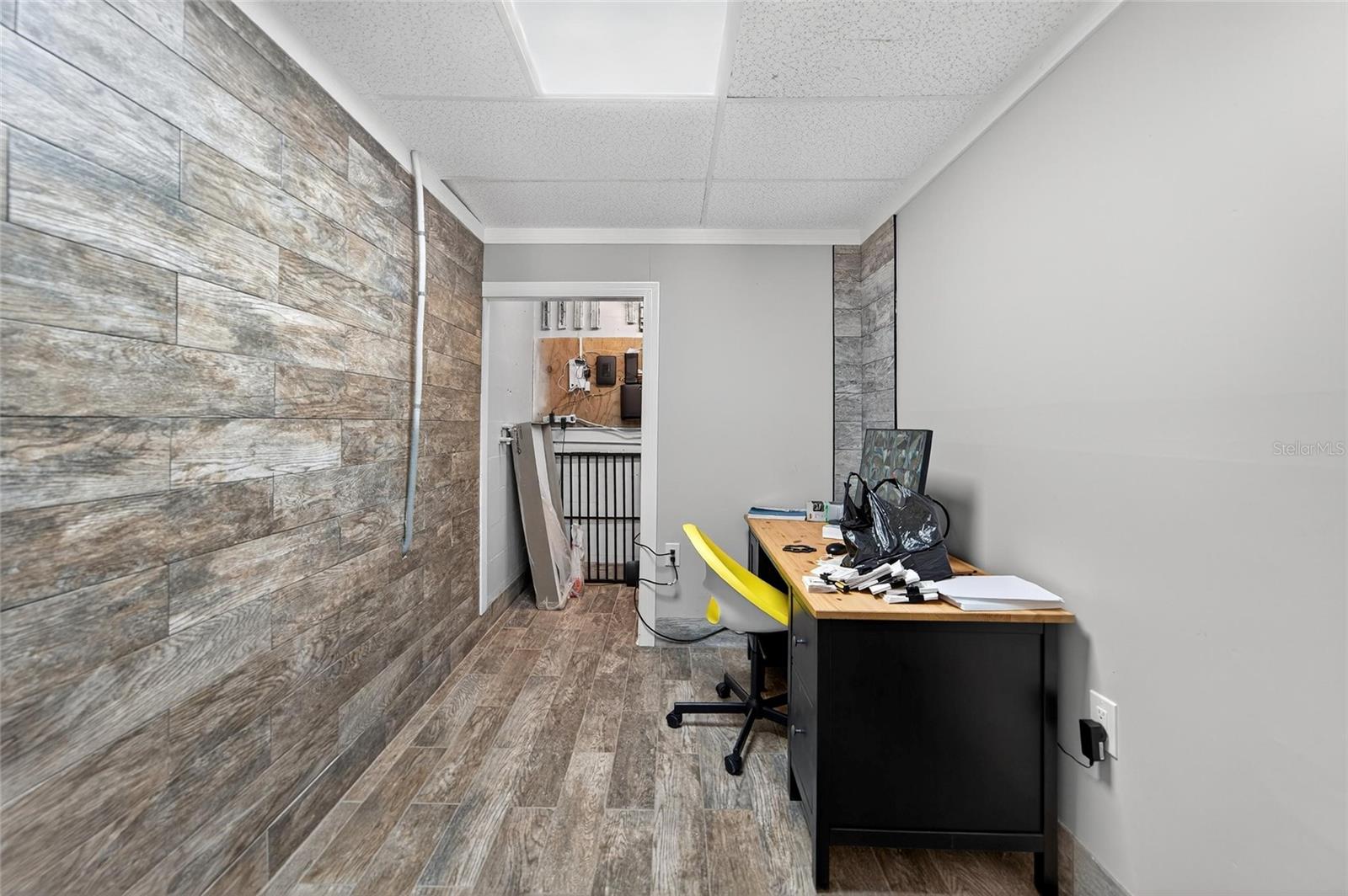 Image 24 of 60 For 10708 Desoto Road