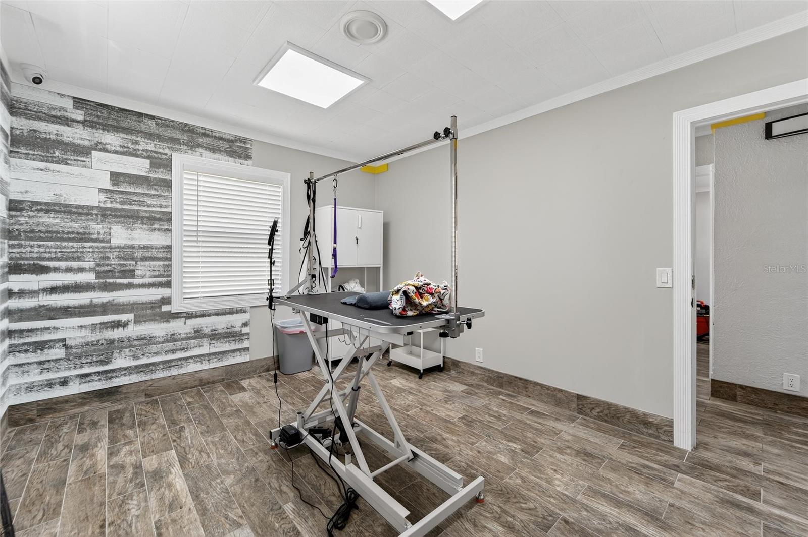 Image 26 of 60 For 10708 Desoto Road